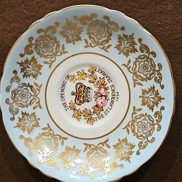 Paragon England Limited Edition Queen Elizabeth II E&P Royal Tea Cup & Saucer - Picture 2 of 5